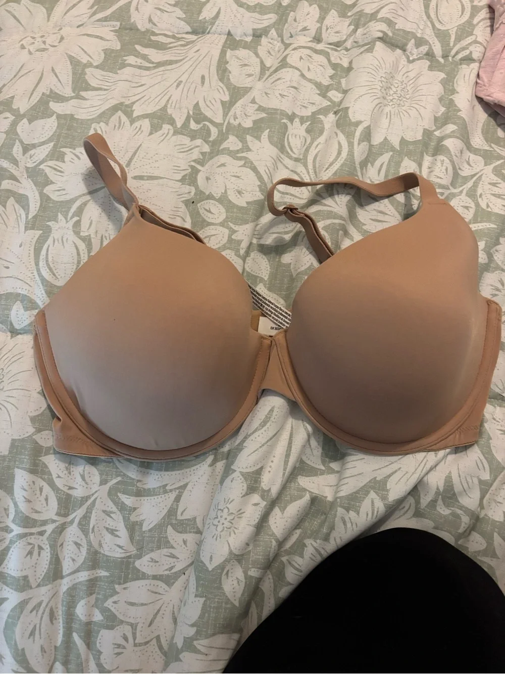VS PINK wear everywhere tshirt bra 38DD
